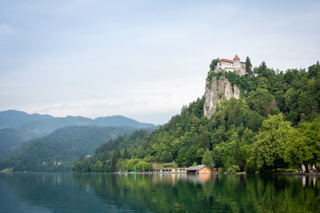 Fototapeta na wymiar Bleder See in Slowenien