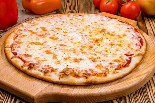 Italian pizza Margherita