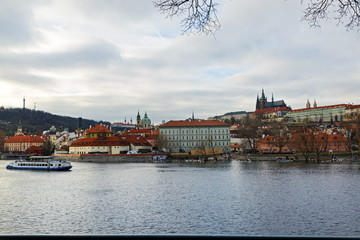 Fototapeta na wymiar Prague Castle and Vltava river
