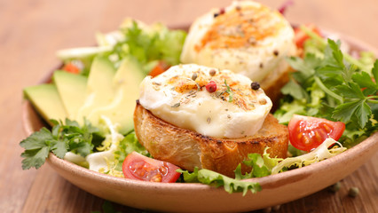 goat cheese salad