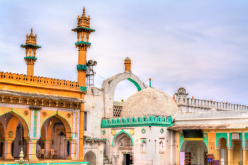 Fototapeta na wymiar Dargah of Sheikh Zainuddin Khuldabad in Khuldabad - Maharashtra, India