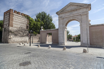 Monument, Puerta de Madrid, Alcala de Henares, province Madrid, Spain.