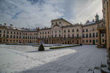 Fototapeta na wymiar Schloss Esterhazy Fertöd Ungarn
