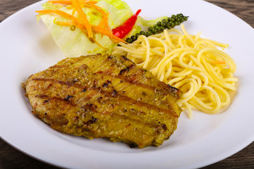 Grilled meat with green curry
