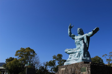 Fototapeta na wymiar 平和祈念像