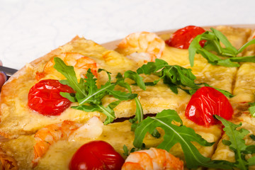 Prawn pizza