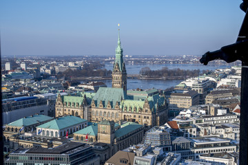 Obraz premium bright sunny winter day in Hamburg, Germany 