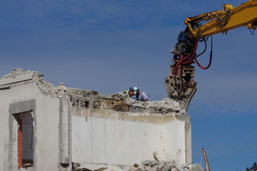 démolition d'une ancienne gare