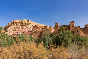 アイット・ベン・ハドゥの集落 © ZENPAKU