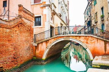 Fototapeta na wymiar Scenic canal in Venice, Italy.
