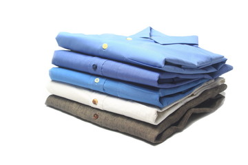 camisa planchada y doblada en la tintoreria