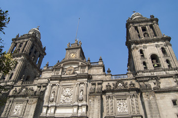 Fototapeta na wymiar Mexico city cathedral in el zocalo