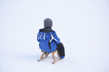 slittino bob bambini neve divertimento giocare 