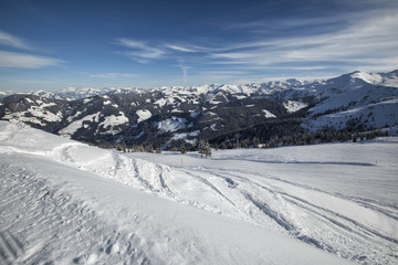 Fototapeta na wymiar Panoramic winter view of the Alps, Austria