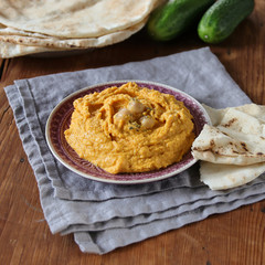 pumpkin hummus with flatbread