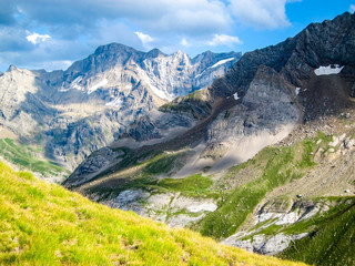 Naklejka premium amazing colorful mountain landscape