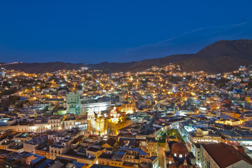 Fototapeta na wymiar Guanajuato at night MEXICO