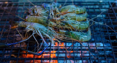 Grilled prawns on the stove