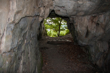 Schieferhöhle bei Trittenheim an der Mosel