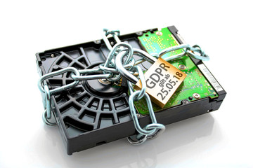 GDPR / DSVGO Konzept (Verordnung gilt ab 25.05.2018) Festplatte mit Schloss gesch&uuml;tzt