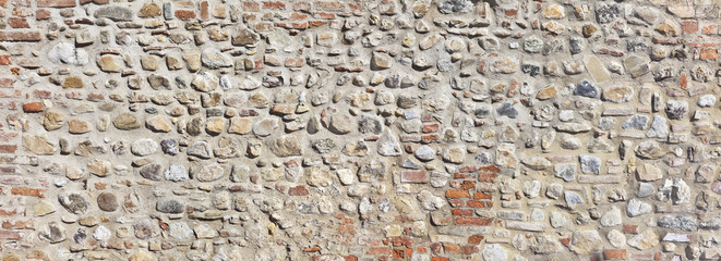 Typische toskanische Hausmauer
