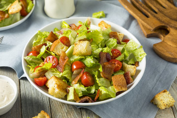 Healthy BLT Salad with Croutons
