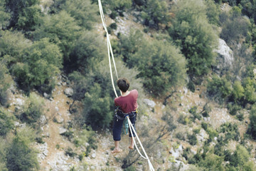 Obraz premium Walk a line in the sky.Turkish Highline Carnival in Antalya.