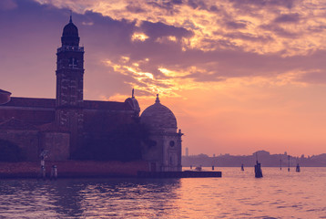 Fototapeta premium Sunset view of the cemetery island San Michele