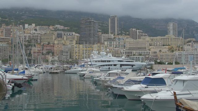 Foggy day in the Hercules Port of Monaco