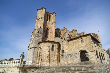 Fototapeta na wymiar Church, Iglesia Santa Maria Asuncion, gothic style in Castro Urdiales, Cantabria, Spain.