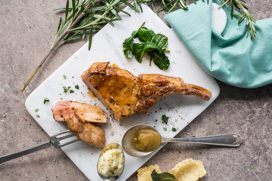 Pork cutlet with an apple compote