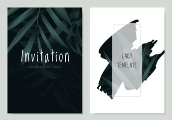 Muurstickers Invitation card template design, green palm leaves on black background © momosama
