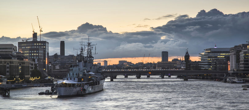 Beautiful sunset landscape image of view along River Thames in London