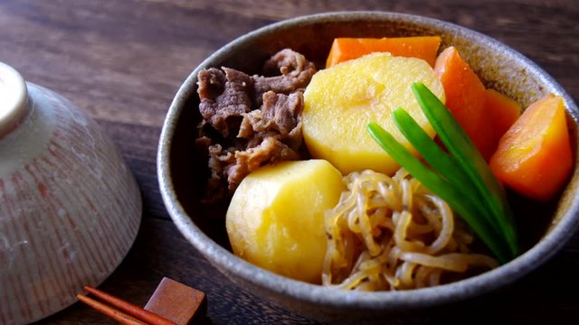 肉じゃが　和食の定番