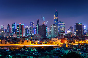 Fototapeta na wymiar Bangkok cityscape and traffic at night in Thailand.