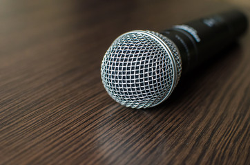 Wireless Metal Microphone