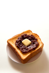 バター溶ける小倉トースト