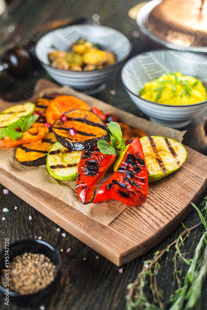 Wall mural grilled vegetables