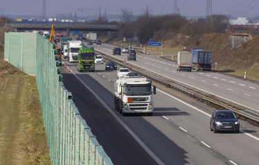 Lärmschutzwand an der Autobahn