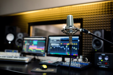 Fototapeta Professional microphone in the recording studio. obraz