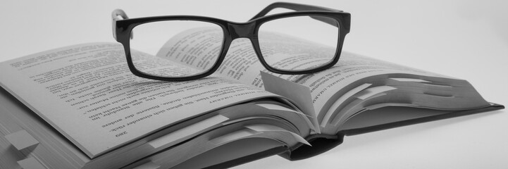 book with glasses, study panorama
