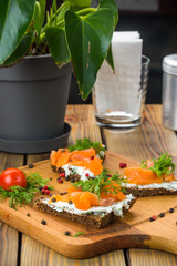 bruschetta with salmon