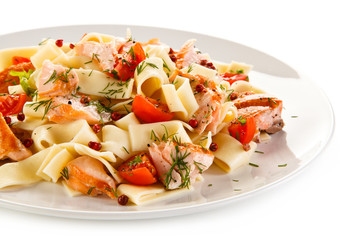 Pasta with salmon and vegetables