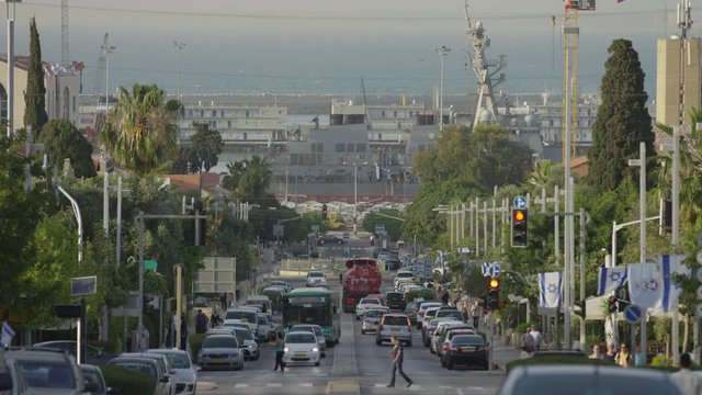 Traffic in the city of Haifa
