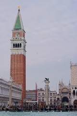 Fototapeta na wymiar San Marco Square (Venice)