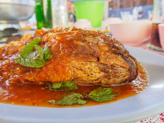 deep fried fish and chili sauce : Thai food