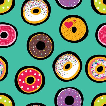 Cute donuts. Seamless pattern.