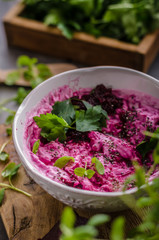 Beet root with cheese and herbs