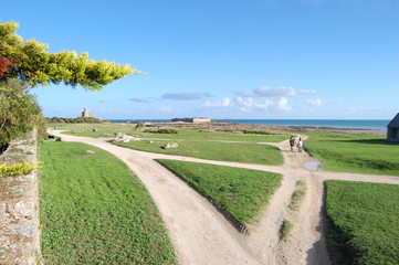 Fototapeta na wymiar île Tatihou bord de mer