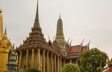 Fototapeta premium Phra Mondop in Bangkok